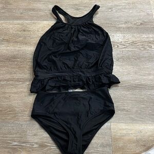 Women’s bathing suit